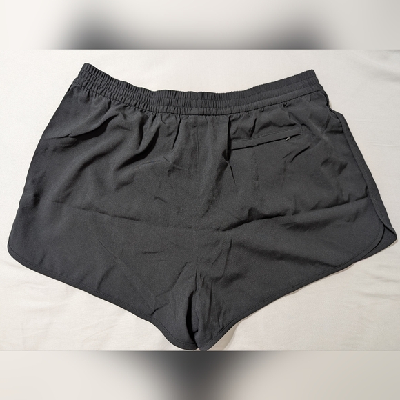 PINK Victoria's Secret Black  Women's Run Shorts  - S - NWT - Picture 3 of 5